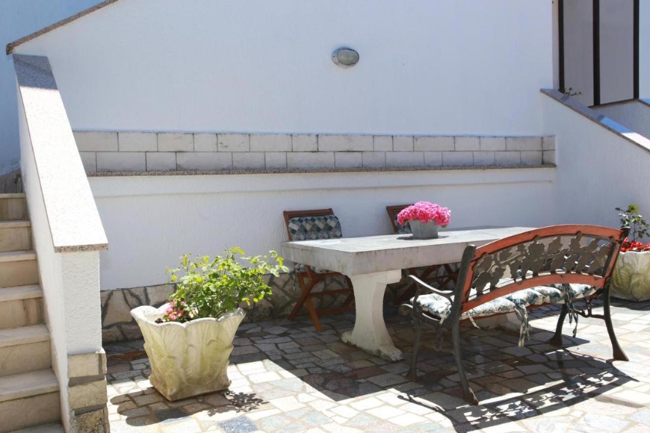 Apartment Marina Porat  Bagian luar foto