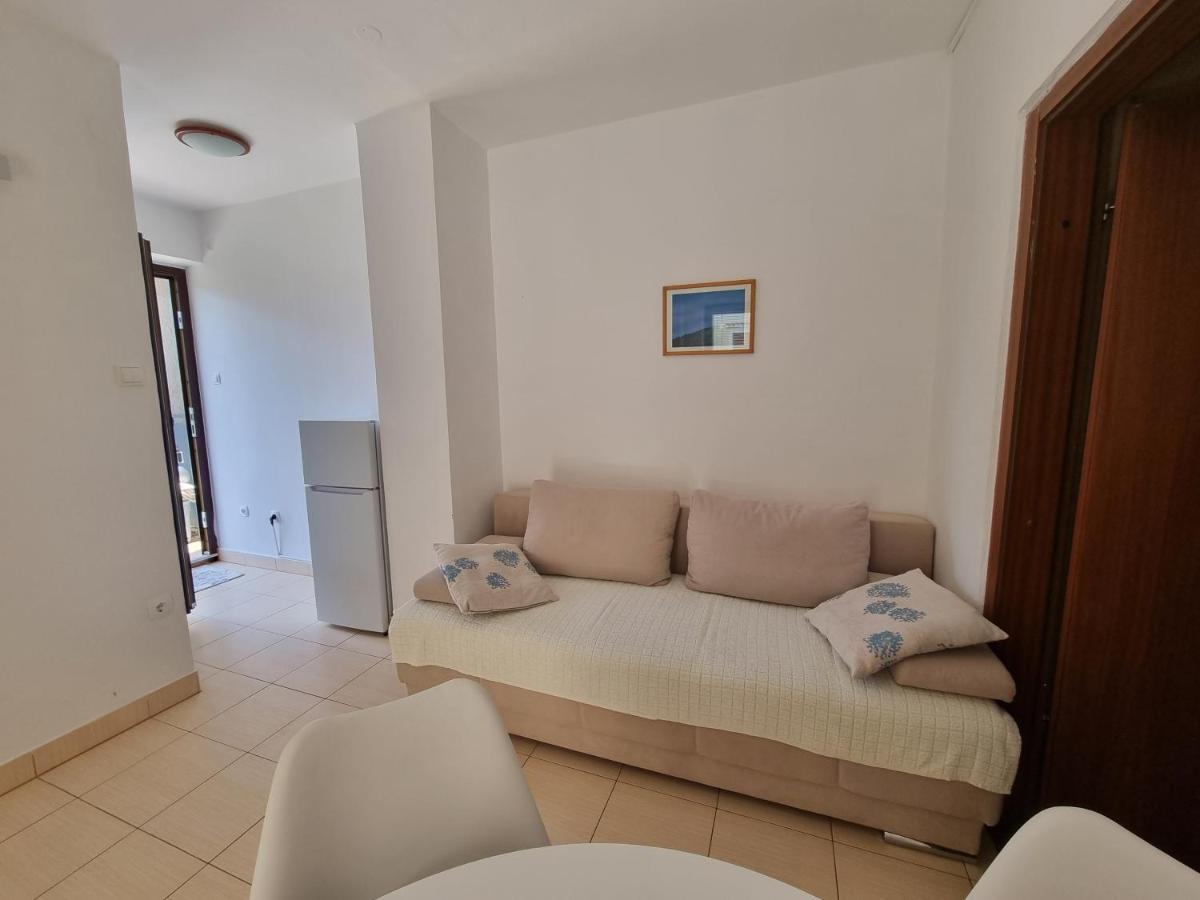 Apartment Marina Porat  Bagian luar foto